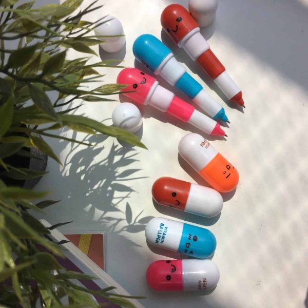 Vitamin Ballpen (Random Color)